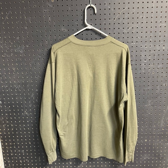 Cabela's Green Long Sleeve - Picture 4 of 4